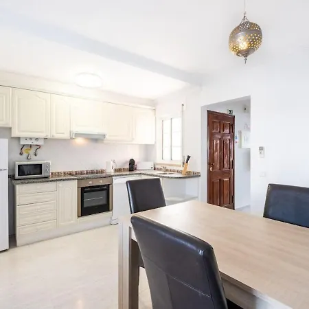Nidio - Great Location Appartement