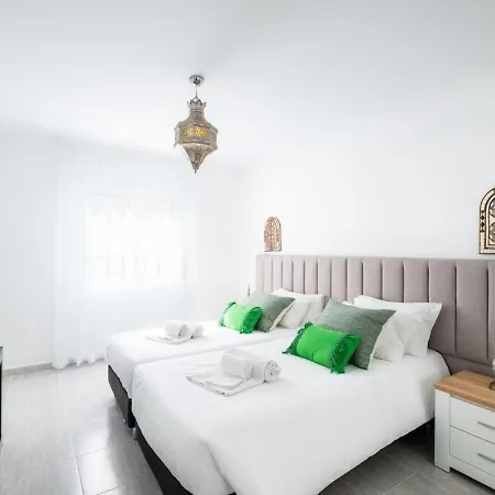 Nidio - Great Location